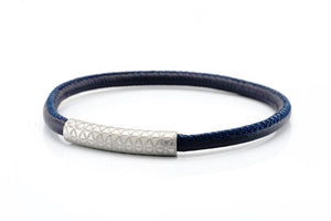 bracelet-woman-minerva-4-NEPTN-Silber-Nappa-leather-ocean-blue.jpg