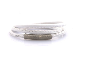 bracelet-woman-minerva-Neptn-FOL-silber-4-white-triple-nappa-leather.jpg